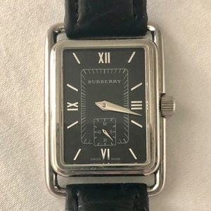 Women's Burberry vintage tank watch in great condition!